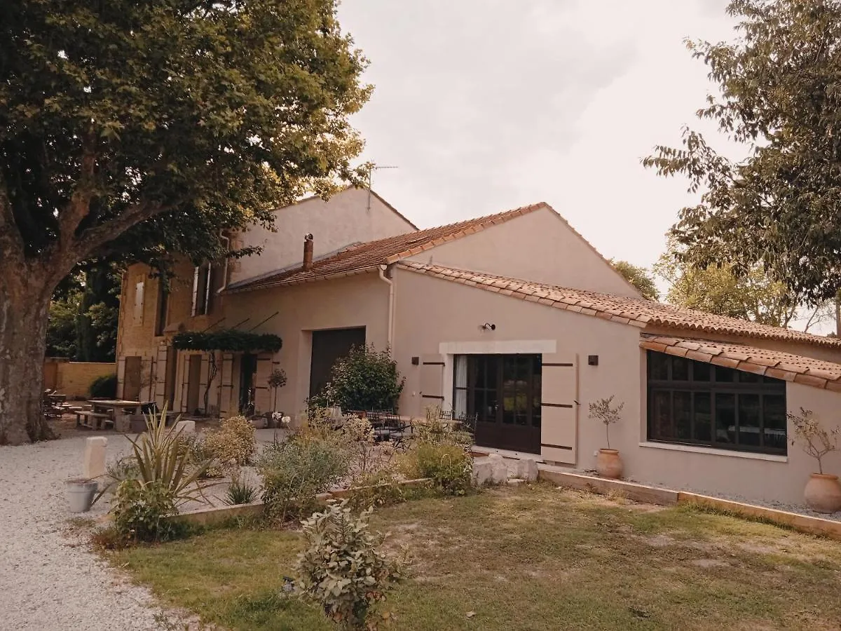 Holiday home Gite Du Mas De La Finiere ,Avec Spa Interieur Chateaurenard France