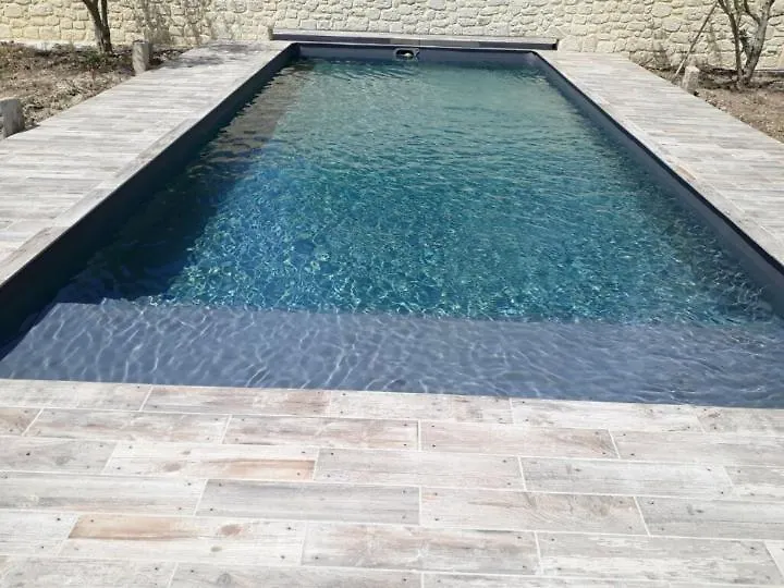 Holiday home Gite Du Mas De La Finiere ,Avec Spa Interieur Chateaurenard France