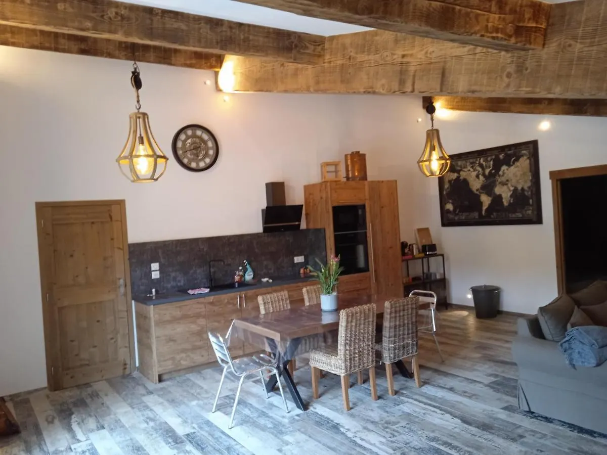 Gite Du Mas De La Finiere ,Avec Spa Interieur Chateaurenard 0*,