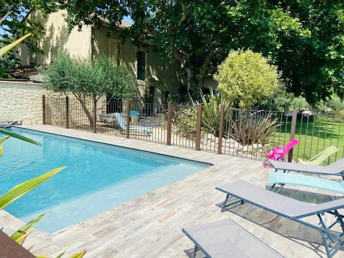Holiday home Gite Du Mas De La Finiere ,Avec Spa Interieur Chateaurenard